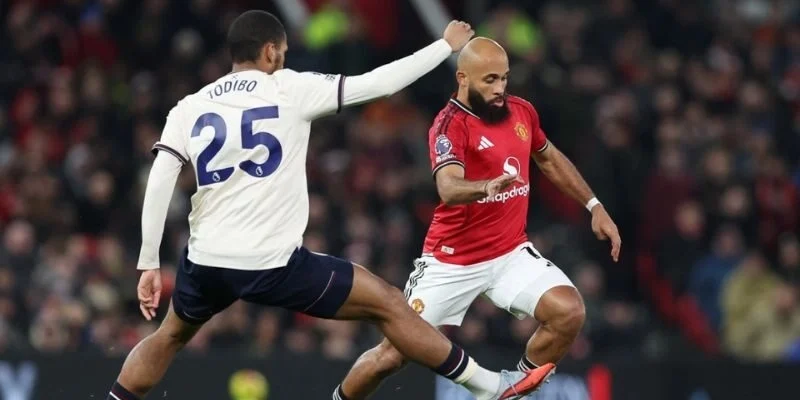 Soi Kèo Trận West Ham Vs Manchester United Lúc 3h15 Ngày 11/2/2026 - Premier League 2 Đánh giá phong độ gần đây của West Ham vs Manchester United